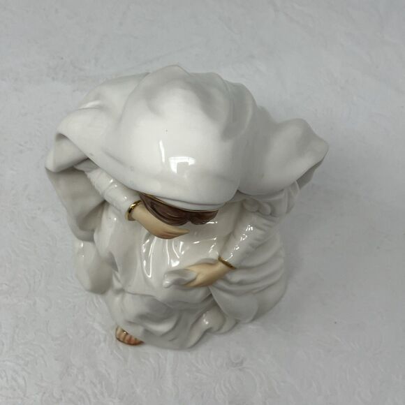 O'Well Porcelain Nativity Mary White with Gold Accents Replacement Large 8” - Picture 7 of 10
